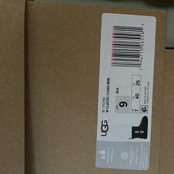 🌚🐏 NEW WITH TAG🐏🌚 UGG Women's
Classic Clear Mini size 5,8,9, 10.❌8 sold out❌ - Picture 6 of 6